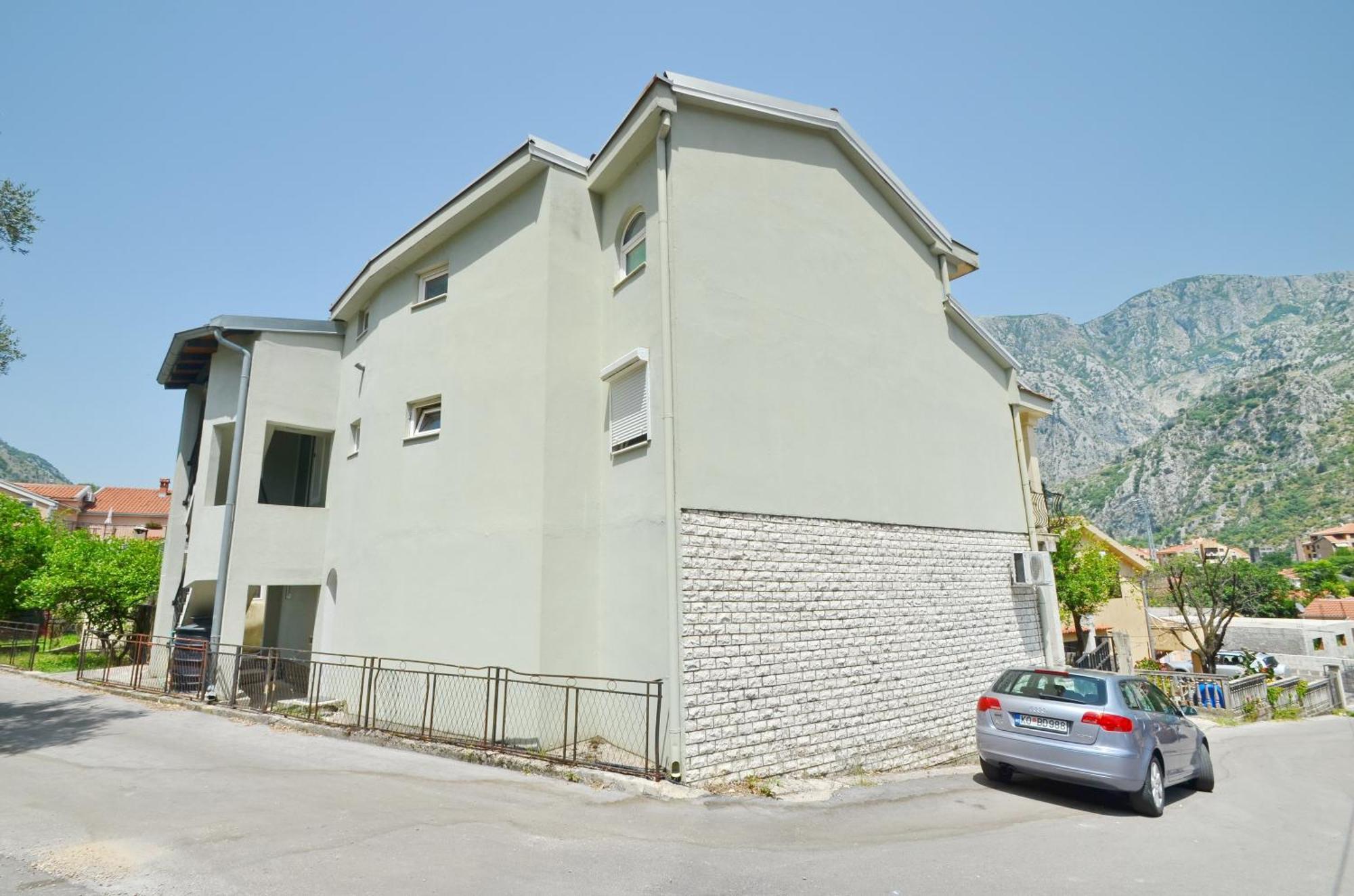Ferienwohnung Bugi Kotor Exterior foto
