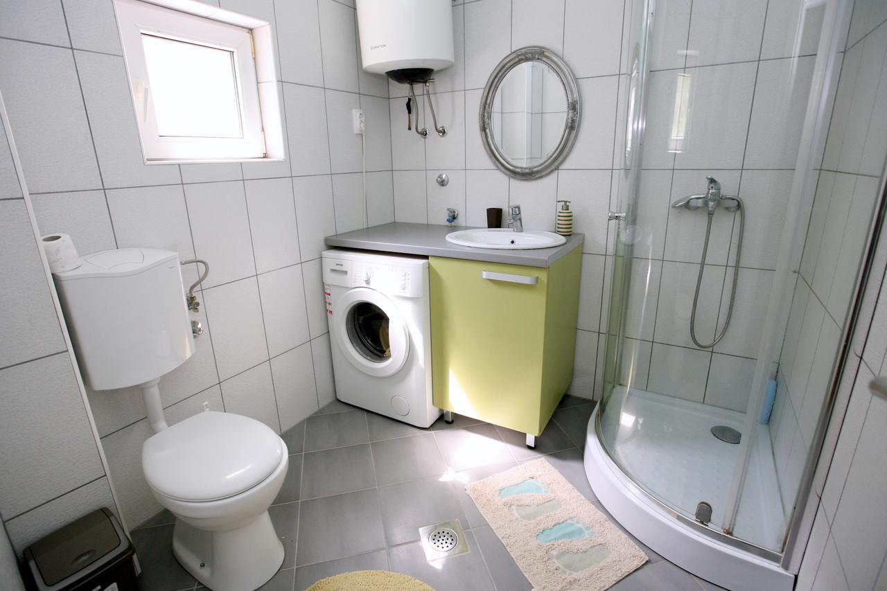 Ferienwohnung Bugi Kotor Exterior foto