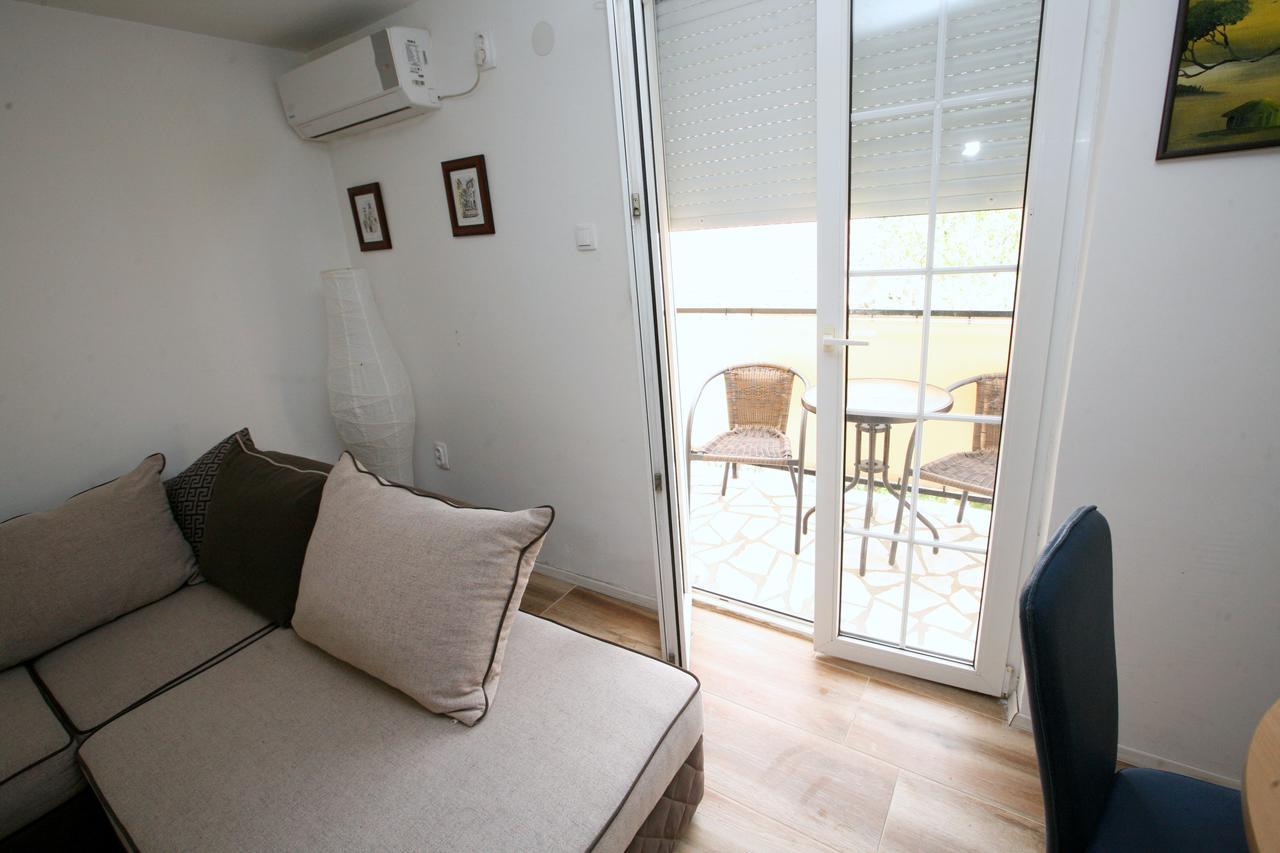 Ferienwohnung Bugi Kotor Exterior foto