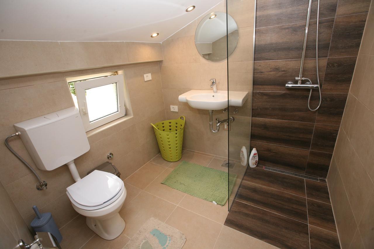 Ferienwohnung Bugi Kotor Exterior foto