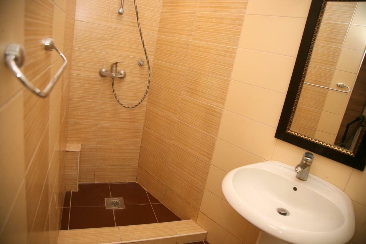Ferienwohnung Bugi Kotor Exterior foto